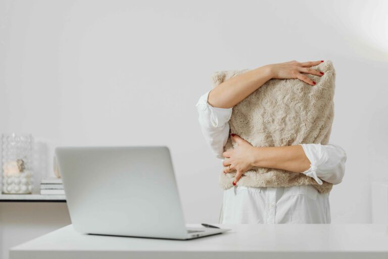 Your Online 24/7 & Selling Nothing? Here’s What’s Actually Wrong.